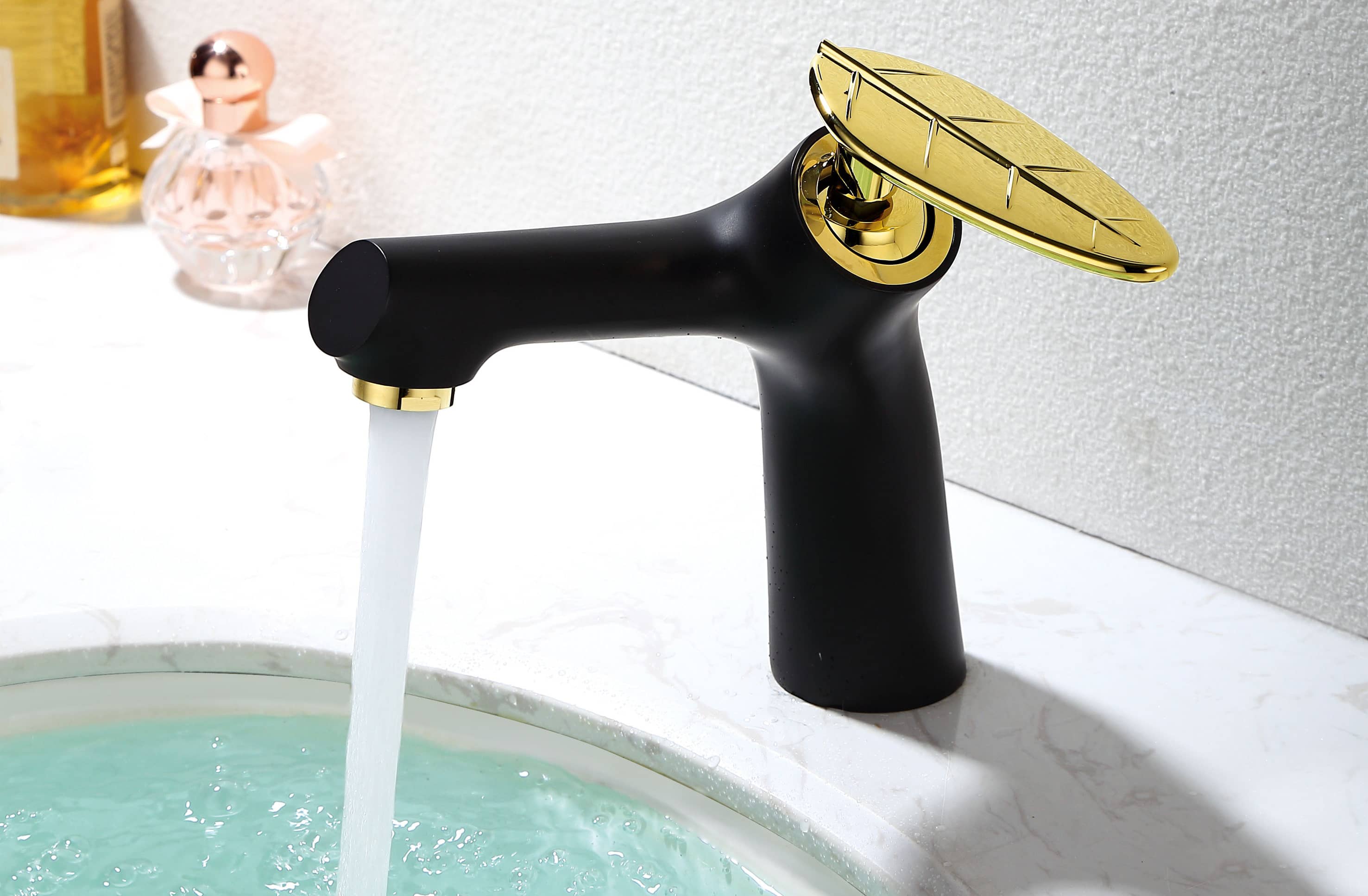 Leaf Handle Wash Basin Faucet