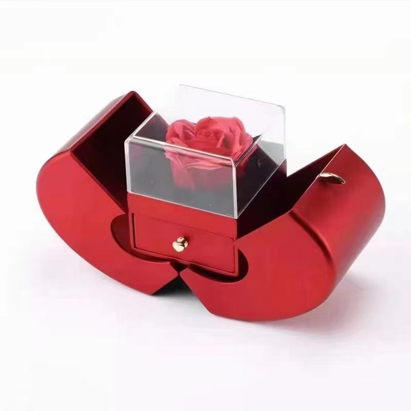 Heart-shaped immortal flower necklace box