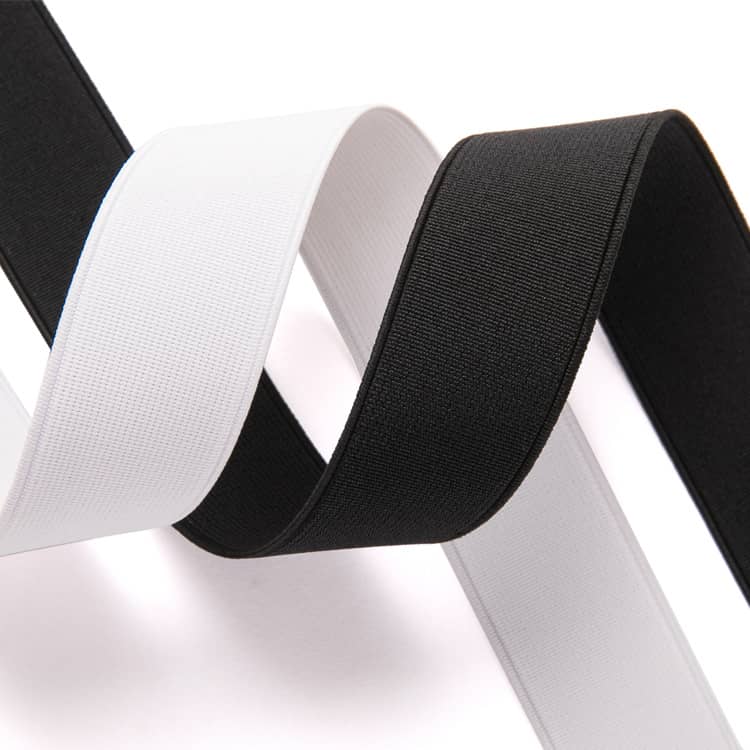 Elastic belt