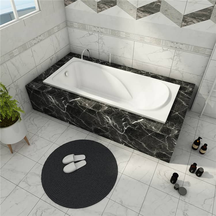 Moon Shape Built In Bathtub