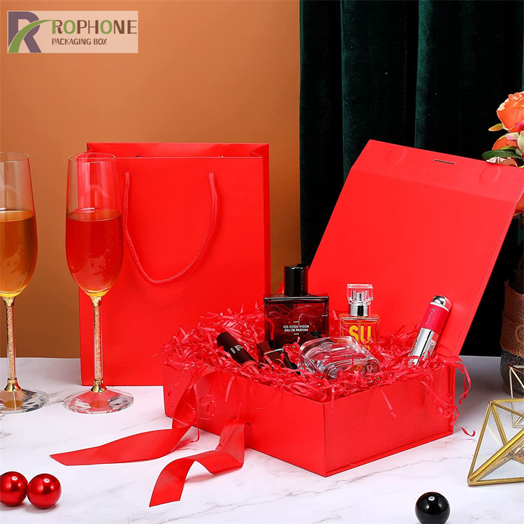 How are beautiful and exquisite Gift Boxes designed?