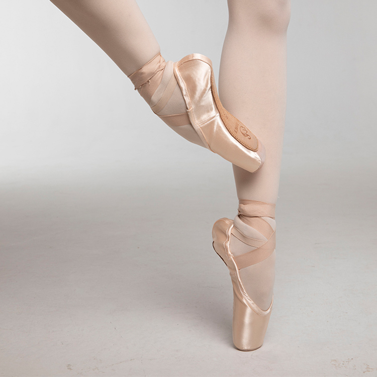 Esmaklassilised balletipunkti kingad